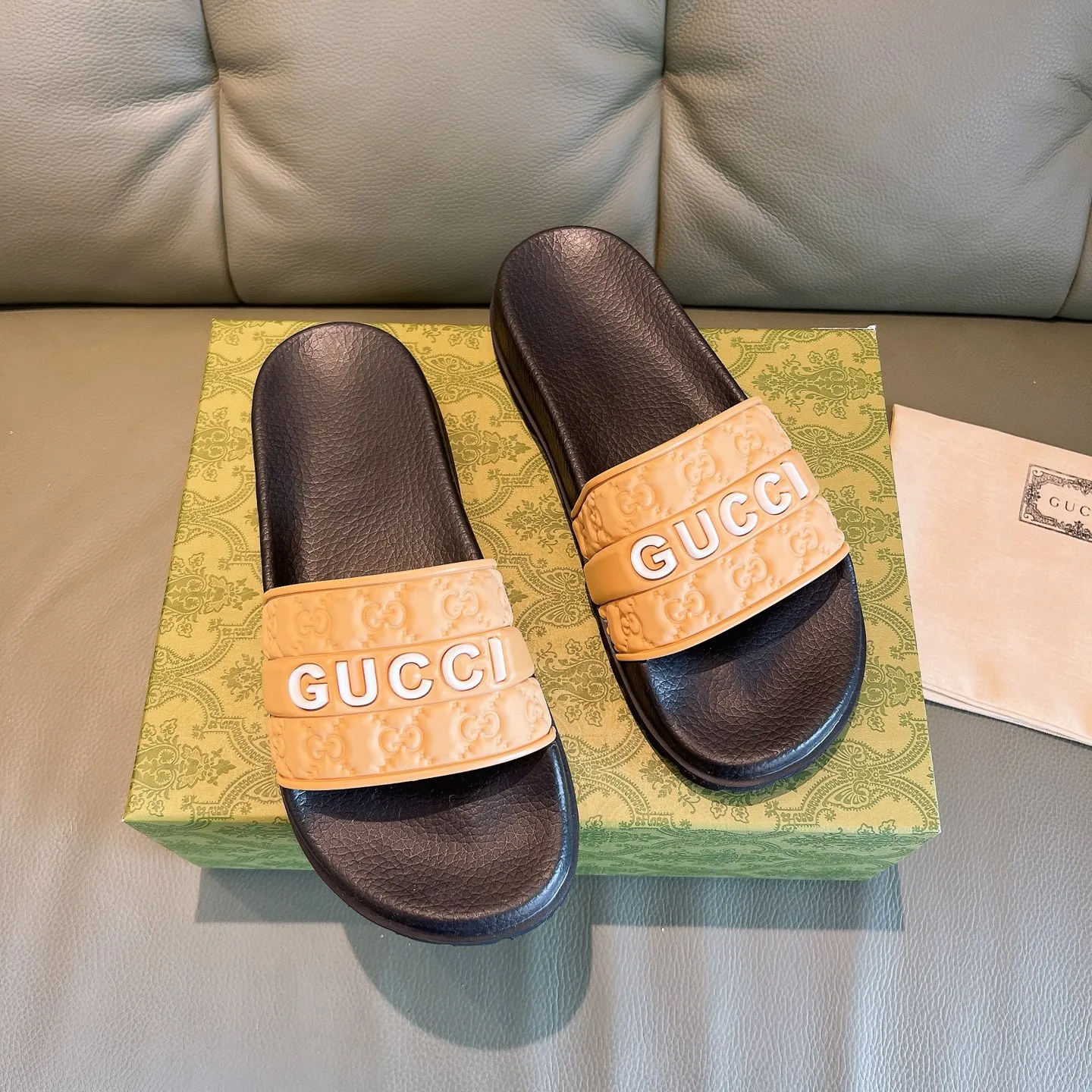 Men's Men's Shoes 130🐮🐮Gucci Gucci Slippers Gucci 2024 latest beach sandals slippers Original molding double G LOGO Original molding consistent Outsole: Men's Men's Shoes u double-layer outsole Size: 35-46